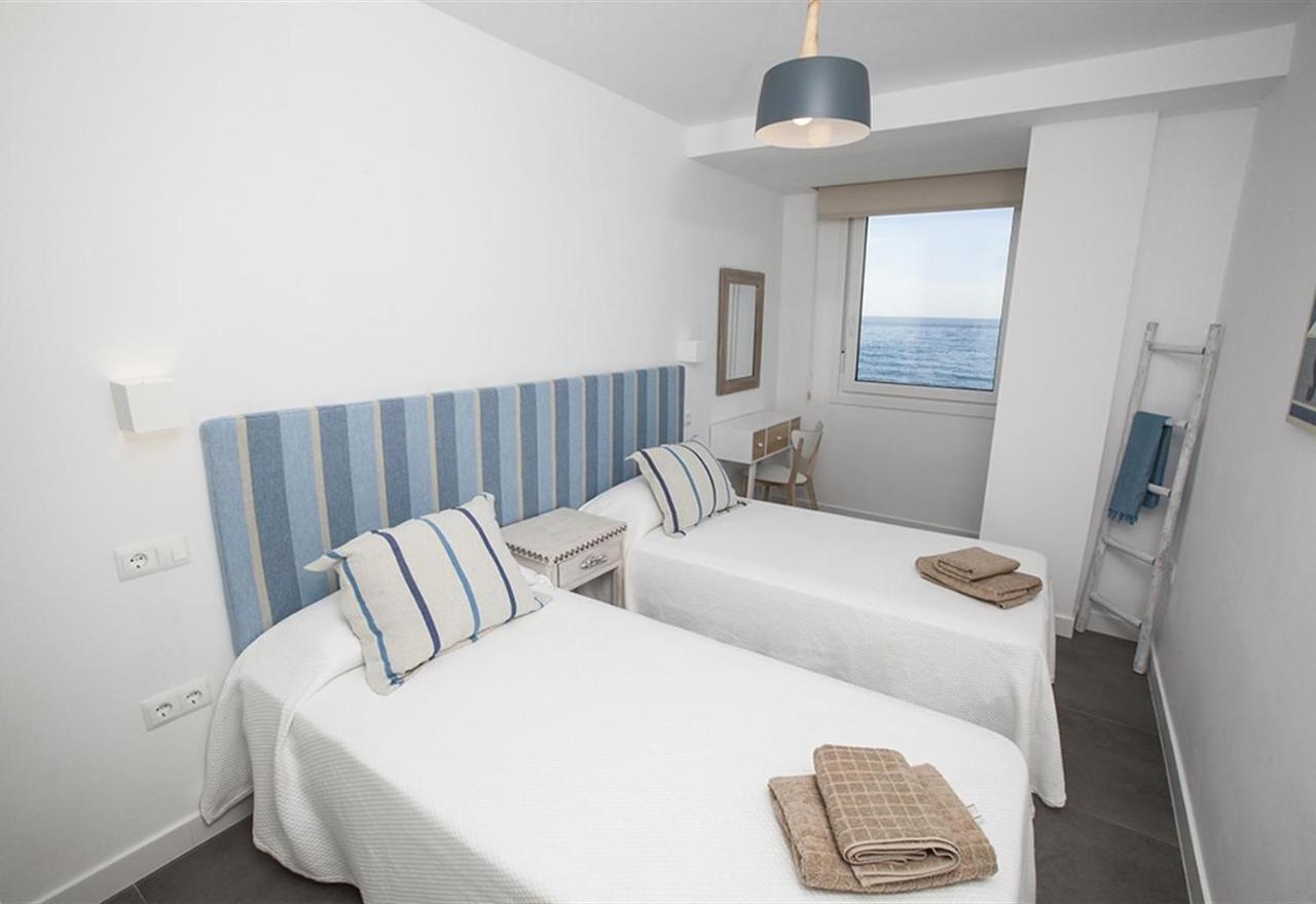 Super Front Line Modern New Apartm Нерха Экстерьер фото